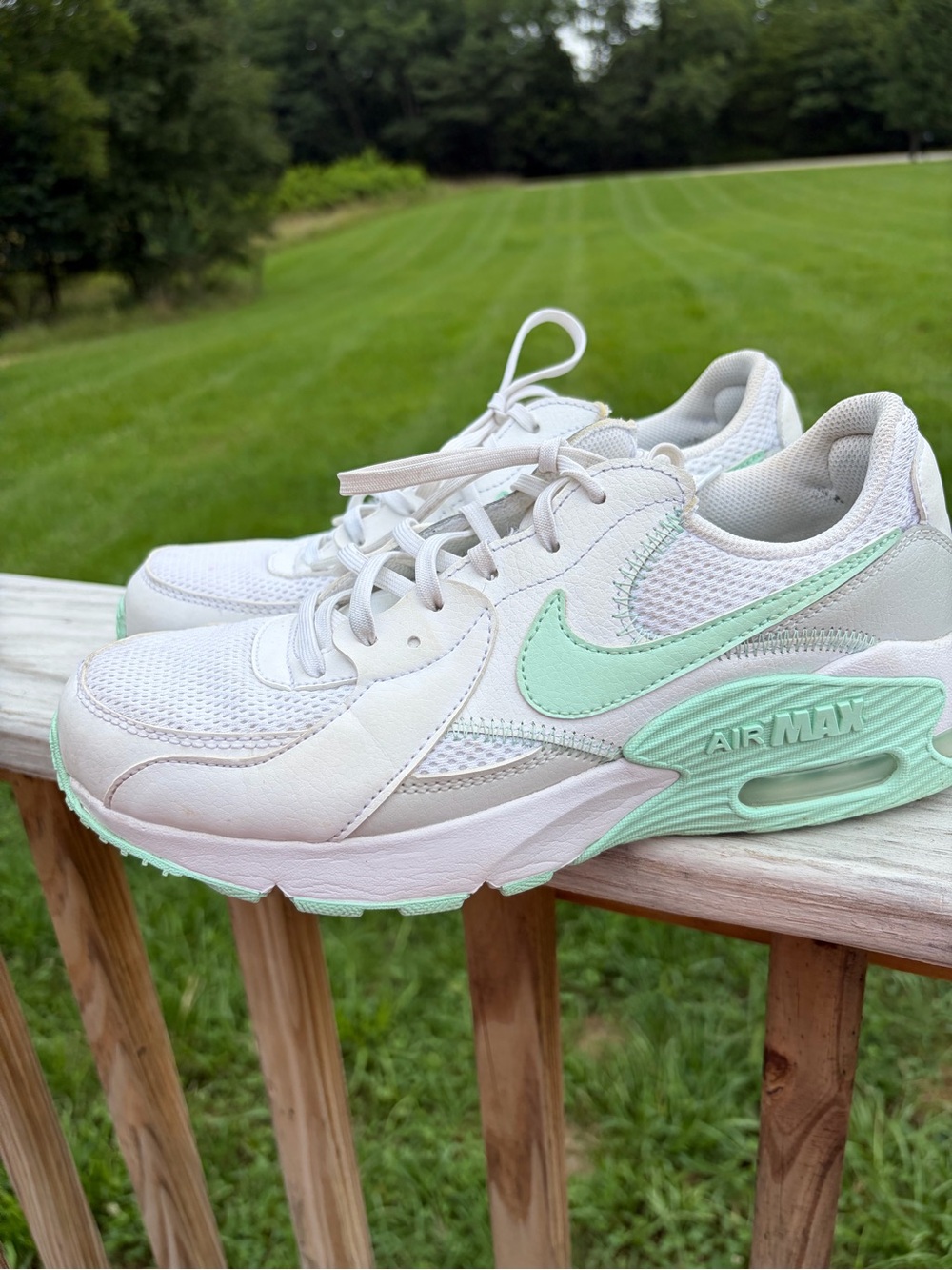 Nike Women’s Air Max Excee White Sneakers with Mint Accents size 9 FZ3769-100 - Picture 6 of 15